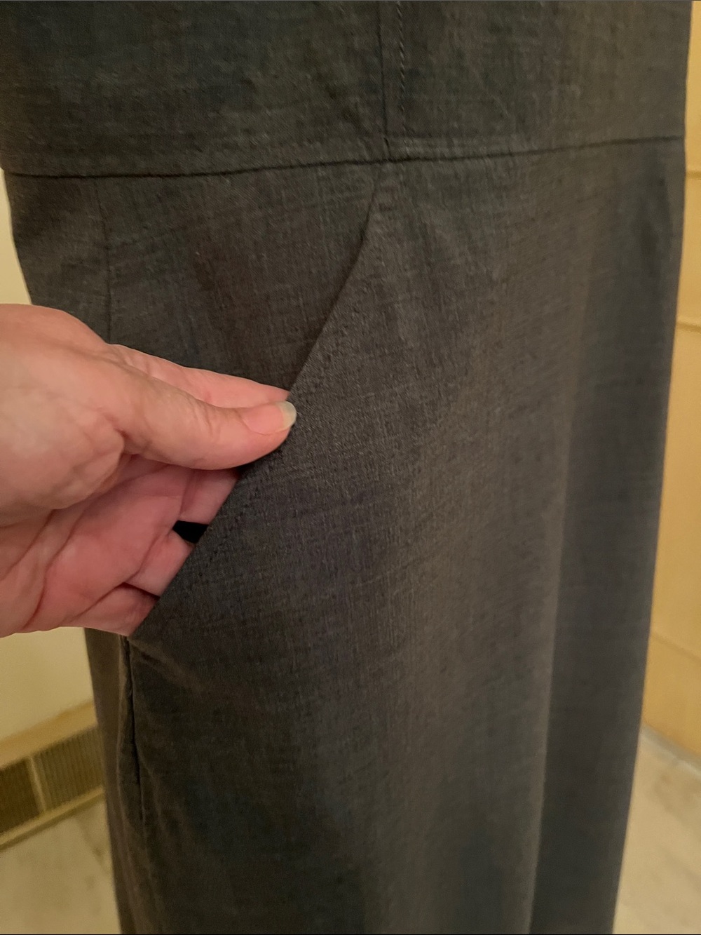 J. CREW "Resume" Career Classic Italian Stretch Wool Charcoal Gray Sheath SZ 18 - Picture 5 of 16